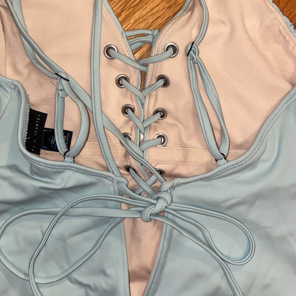 LA Hearts One-Piece - Picture 4 of 5